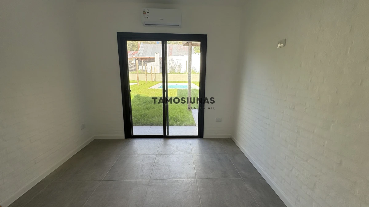 Casa ID.748 - Venta de casa de 3 dormitorios 2 baños Punta Colorada 