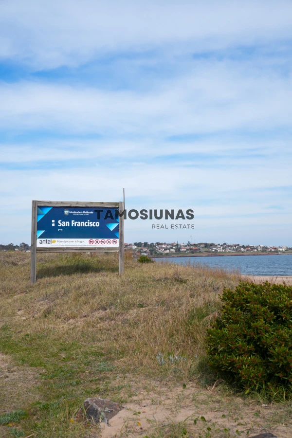 Casa ID.636 - Venta de Casa 3 dormitorios 2 baños San Francisco - Piriapolis