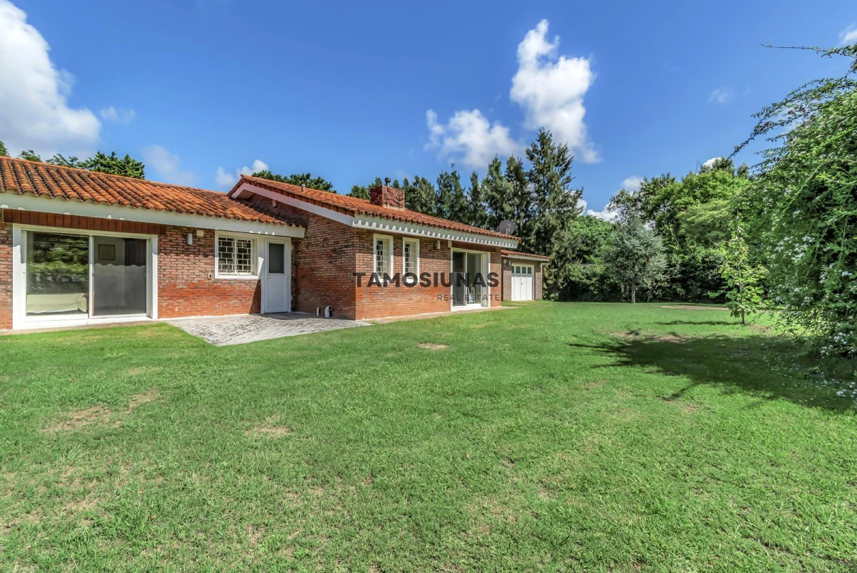 Casa ID.589 - Casa en Venta Solís 4 dormitorios 