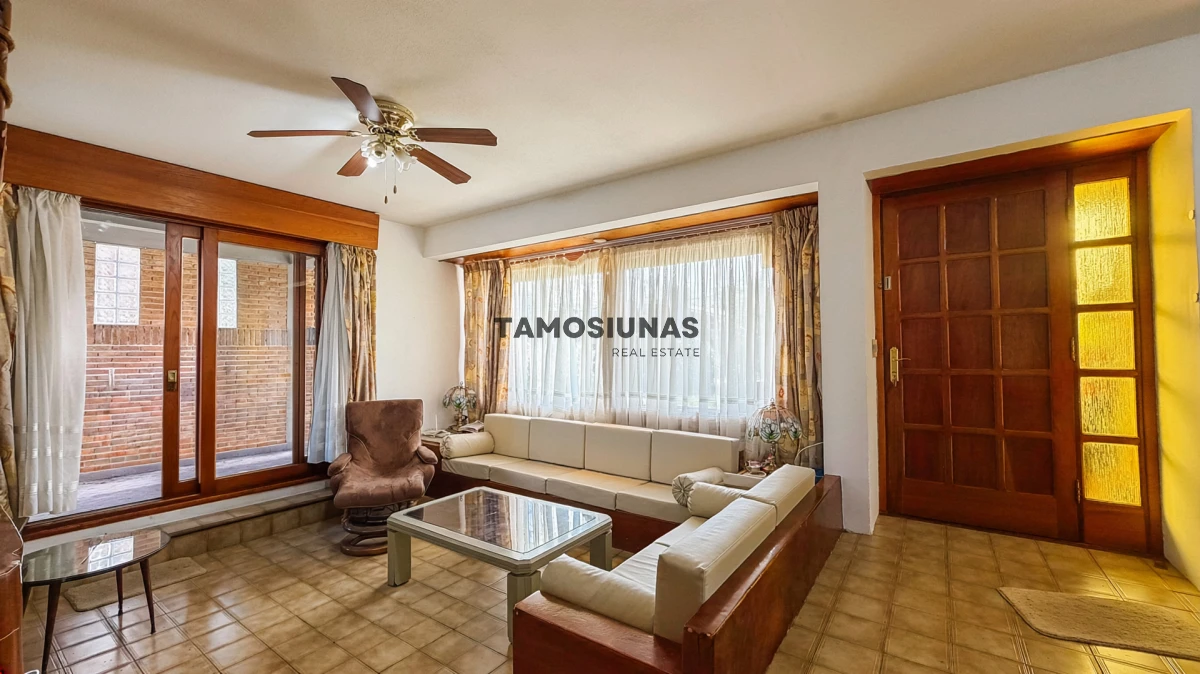Casa ID.750 - Casa en Venta y alquiler anual de 4 dormitorios y 3 baños las delicias 