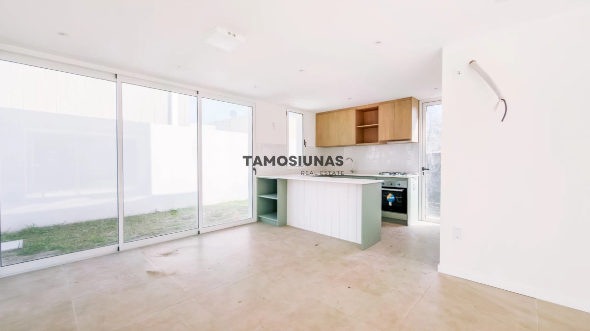 Casa ID.734 - Casa en Venta Punta Colorada 2 dormitorios 2 baños 