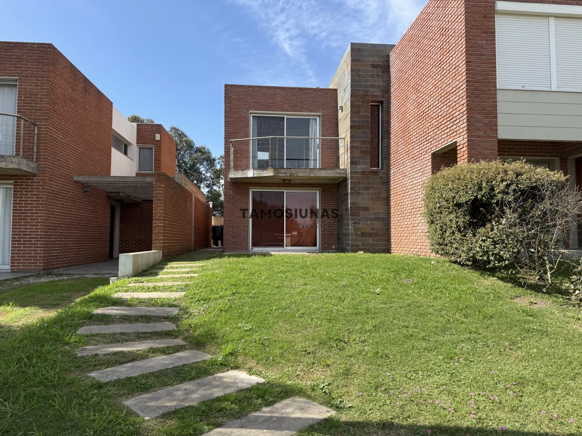 Casa ID.426 - Casa en alquiler anual Piriapolis Portales