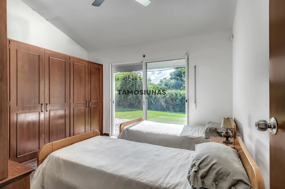 Casa ID.589 - Casa en Venta Solís 4 dormitorios 