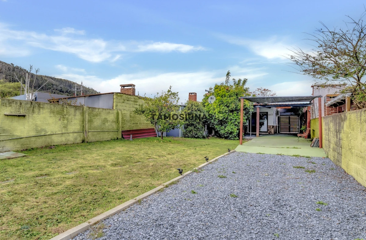 Casa ID.623 - Venta de Casa + Depto en el centro de Piriapolis.