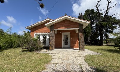 Casa en Venta Los Ángeles 4 dormitorios 2 baños