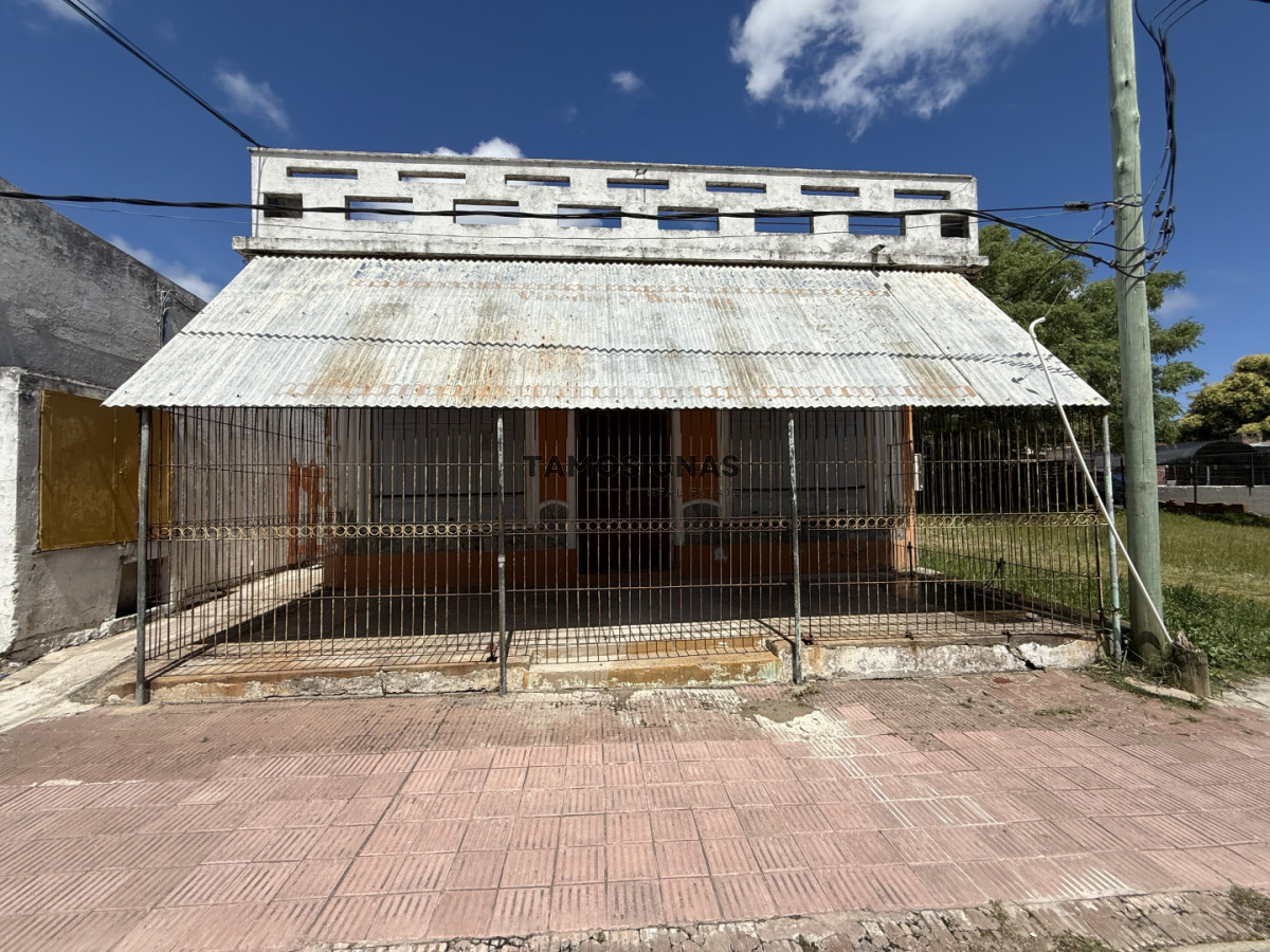 Local Comercial ID.665 - Venta de Local con potencial de construir unidades para renta