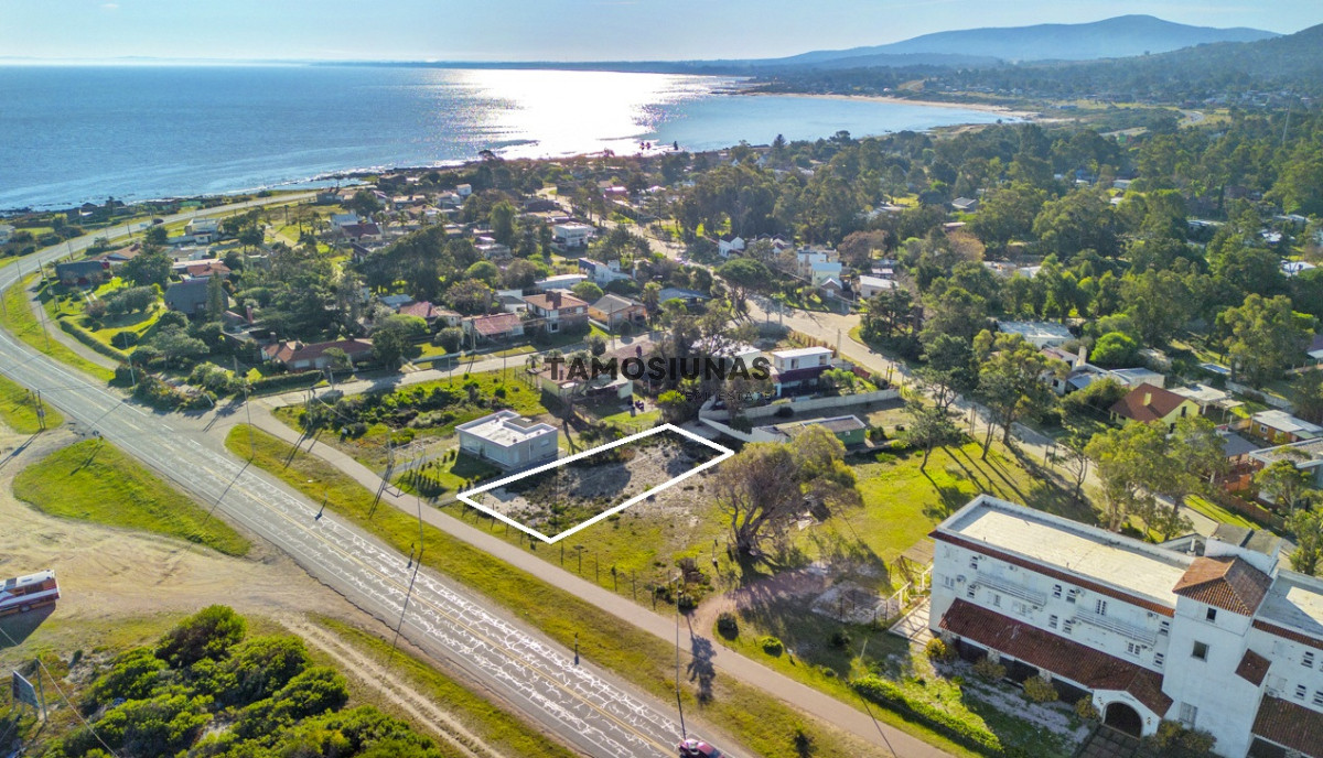 Terreno ID.509 - Venta de Terreno Frente al Mar Piriapolis 
