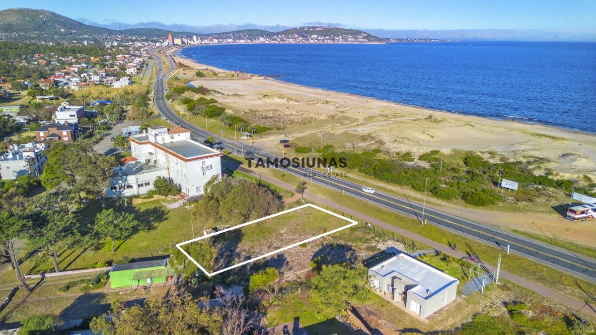 Terreno ID.510 - Terreno en Venta primera linea de mar Piriapolis