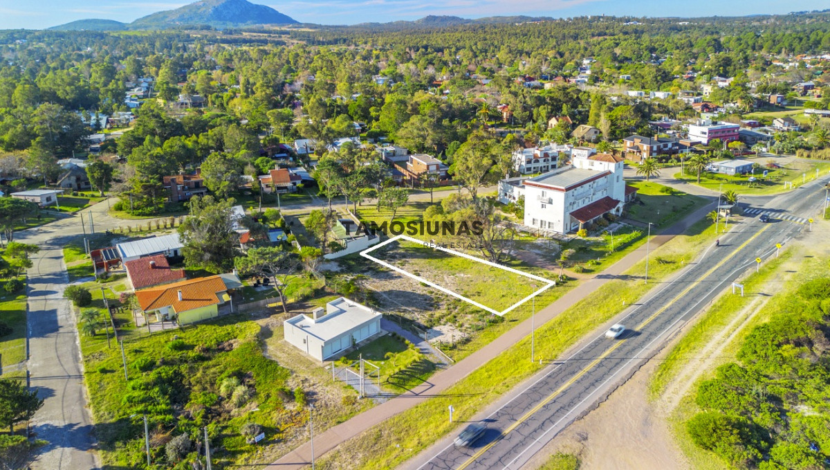Terreno ID.510 - Terreno en Venta primera linea de mar Piriapolis