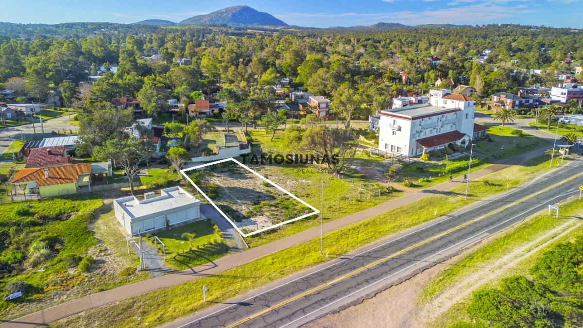 Terreno ID.509 - Venta de Terreno Frente al Mar Piriapolis 