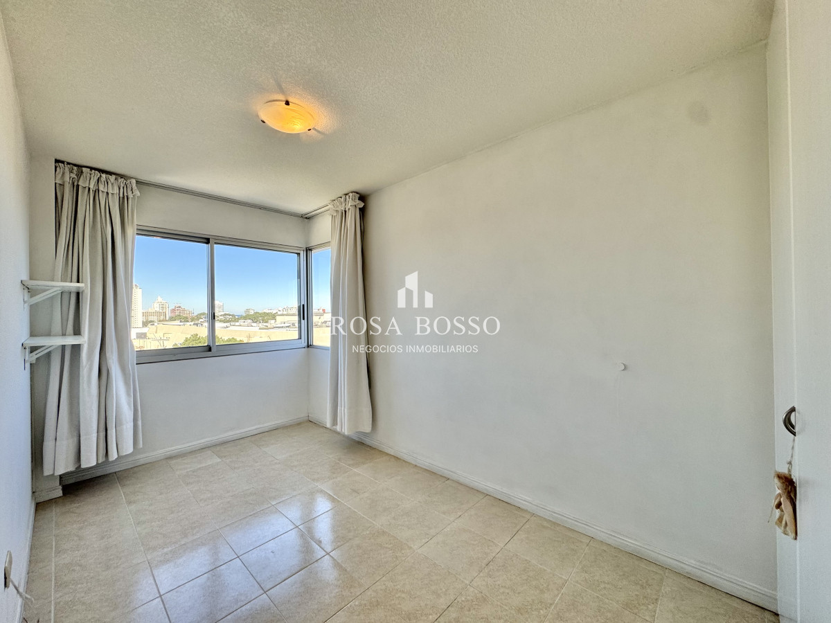 Apartamento ID.9628 - Apartamento Venta 3 dormitorios Roosevelt Punta del Este