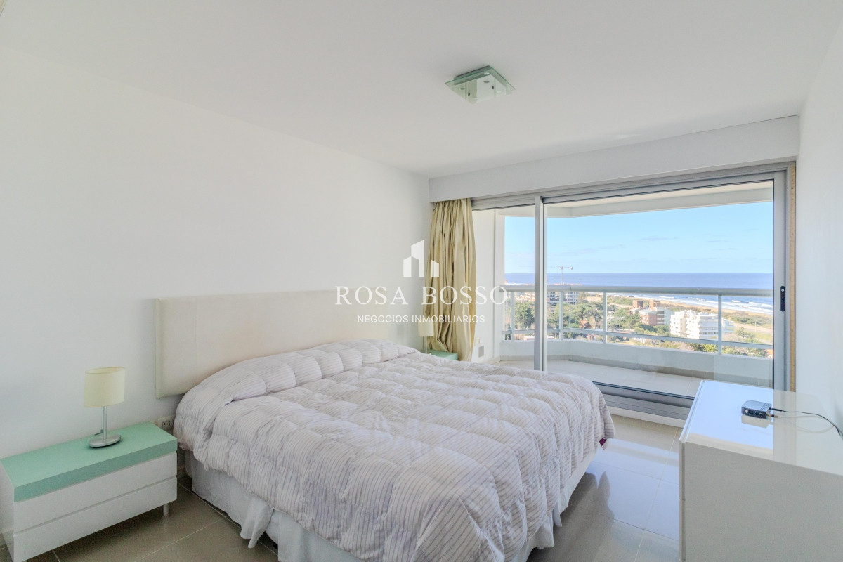 Apartamento ID.9580 - Apartamento en venta 3 dormitorios en suite en Quartier Punta del Este