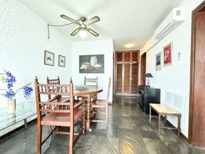 Apartamento luminoso a pasos del mar - GoPunta - Portal Inmobiliario de Punta del Este - Maldonado