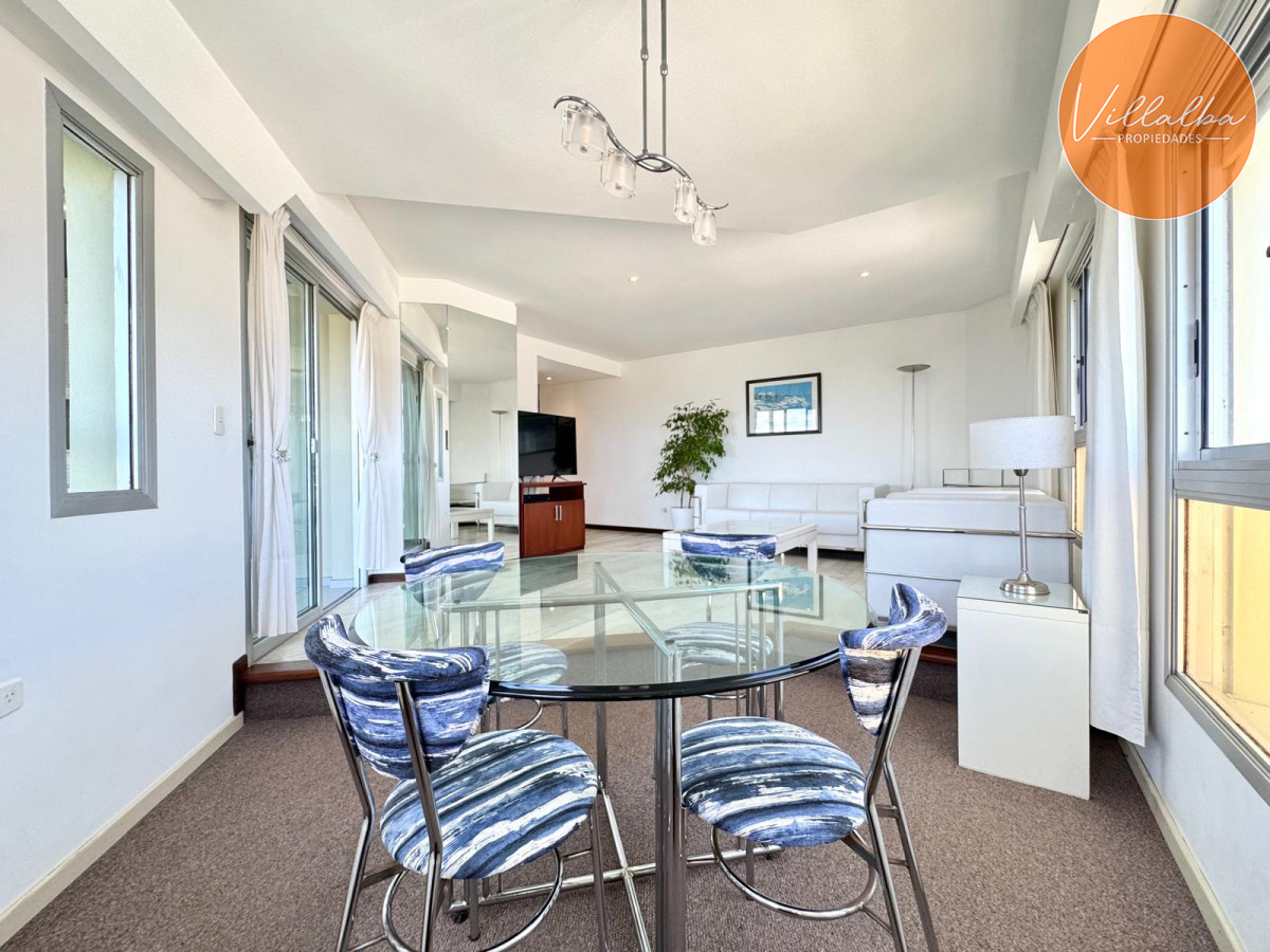 Apartamento ID.3420 - Hermoso apartamento en piso alto con parrillero propio