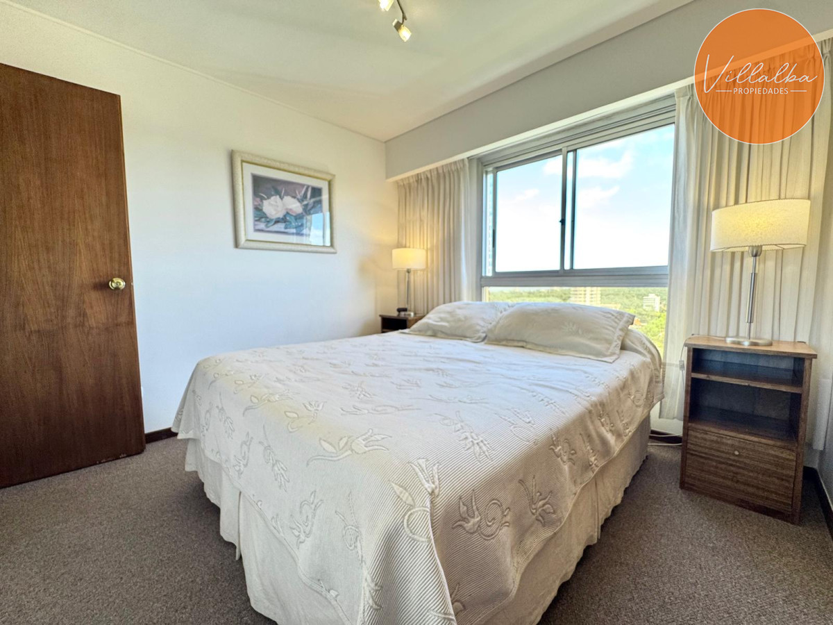 Apartamento ID.3420 - Hermoso apartamento en piso alto con parrillero propio