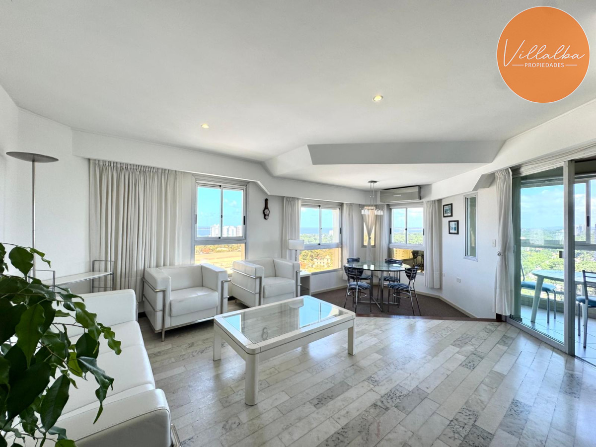Apartamento ID.3420 - Hermoso apartamento en piso alto con parrillero propio