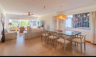 Apartamento en Punta del Este, Mansa