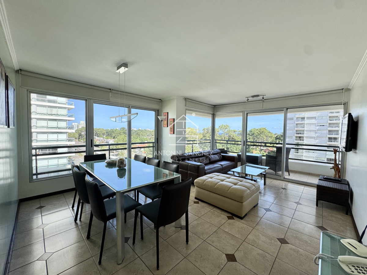 Apartamento ID.2001 - Apartamento en venta en zona cantegril con agradable vista!