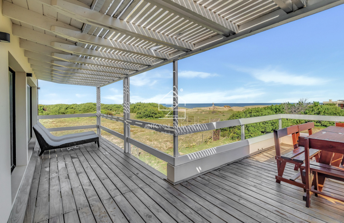 Casa ID.2177 - Casa en venta a pasos del mar, Chihuahua