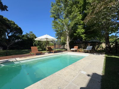 gran propiedad en venta en el corazón de punta del este. - dua256c