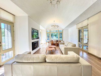 gran propiedad en venta en el corazón de punta del este. - dua256c