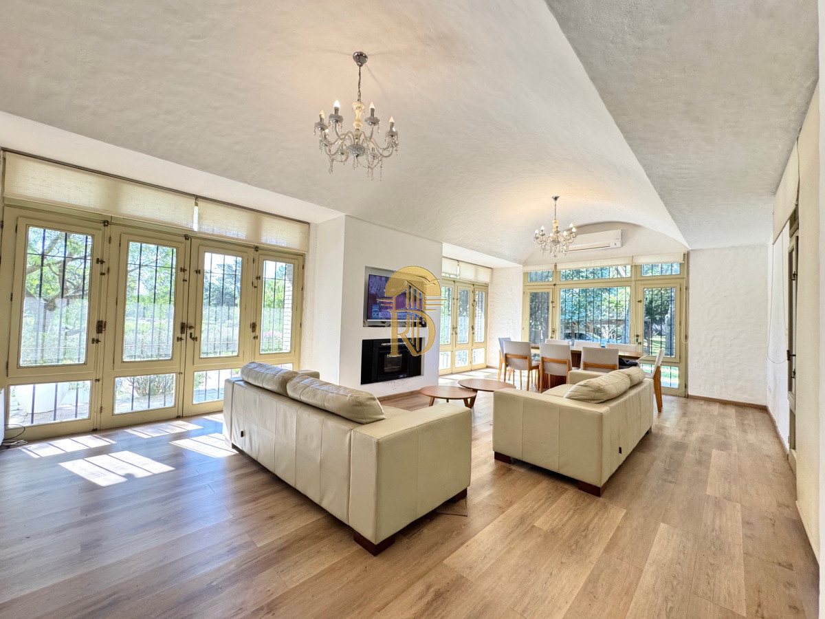 Gran propiedad en venta en el corazón de Punta del Este. -id-256-2