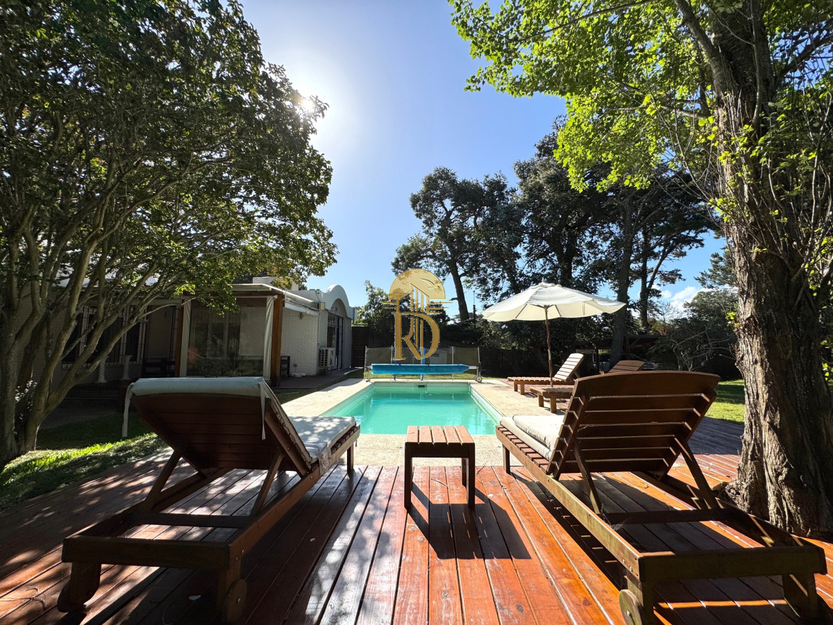 Gran propiedad en venta en el corazón de Punta del Este. -id-256-15