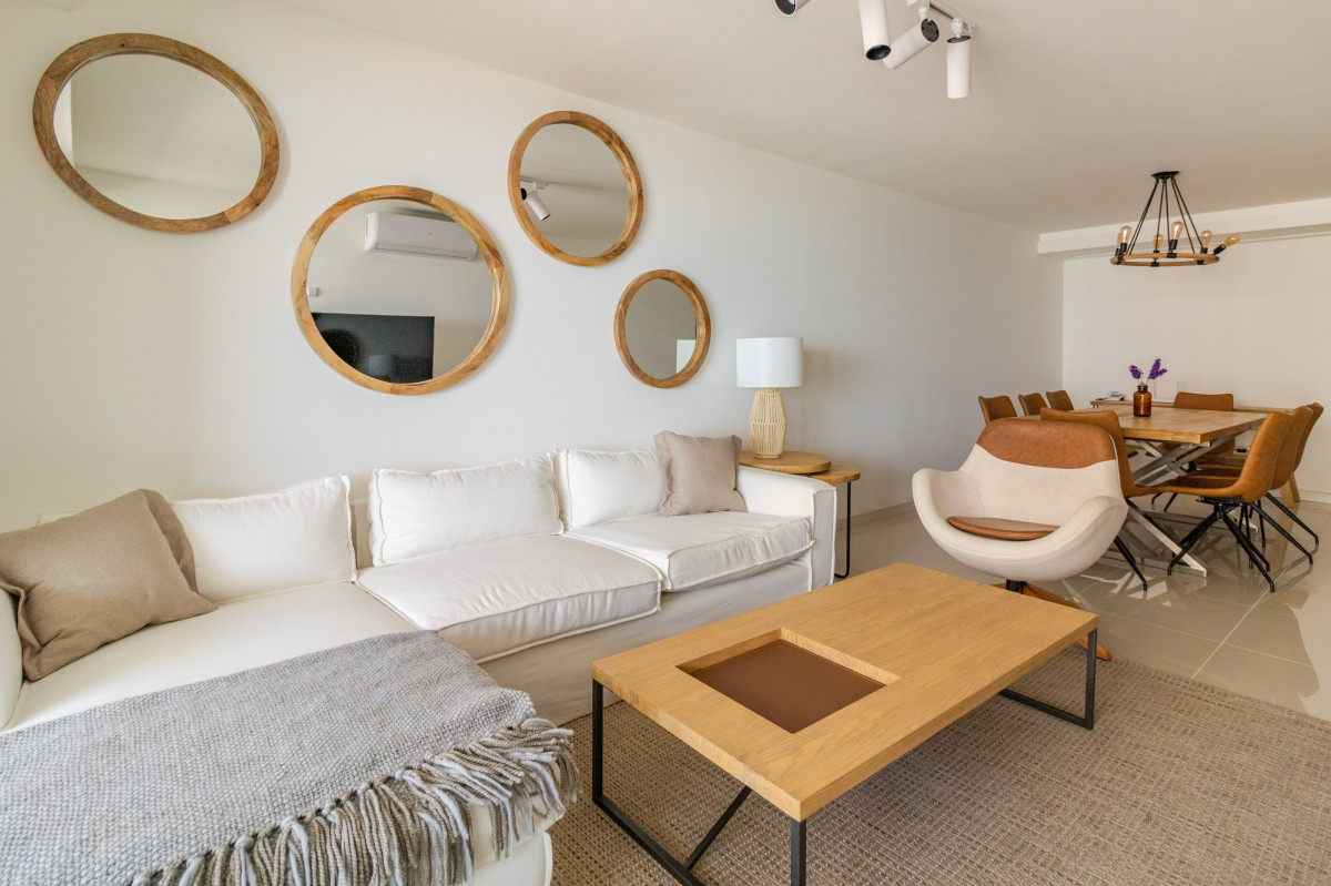Departamento en Venta de 3 Dormitorios en Look Brava, Punta del Este
