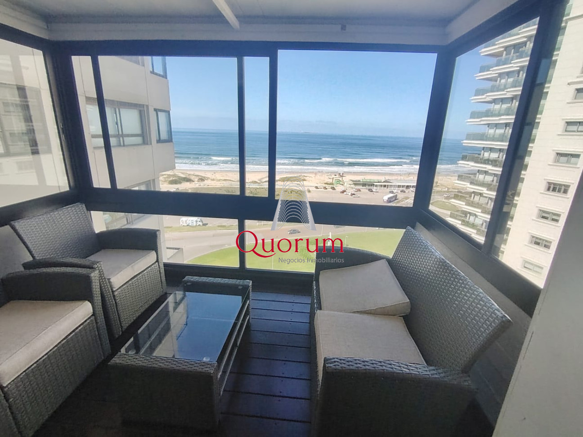 Apartamento ID.504 - Venta Apartamento 3 dormitorios Frente al Mar Playa Brava Punta del Este