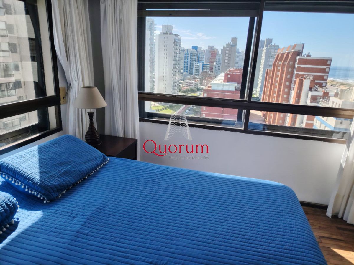 Apartamento ID.504 - Venta Apartamento 3 dormitorios Frente al Mar Playa Brava Punta del Este