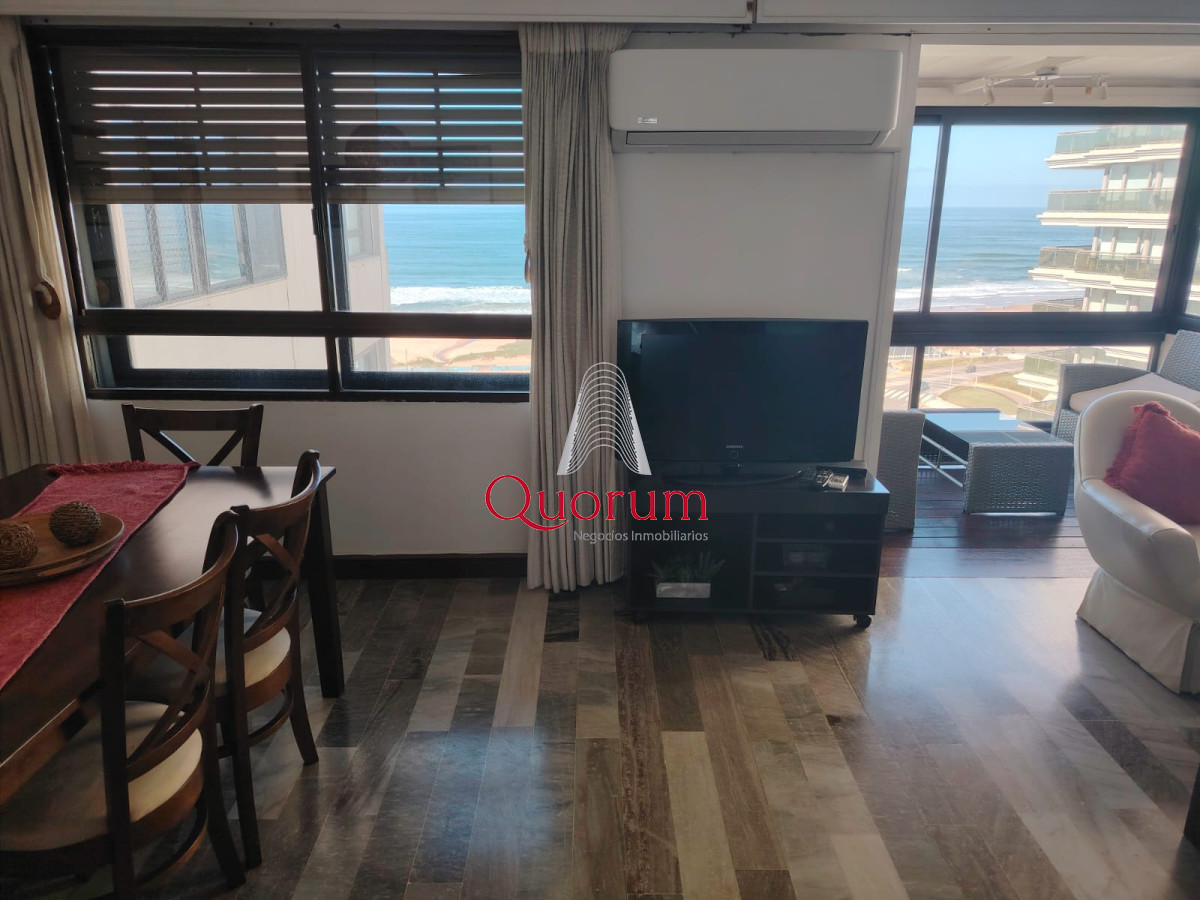 Apartamento ID.504 - Venta Apartamento 3 dormitorios Frente al Mar Playa Brava Punta del Este