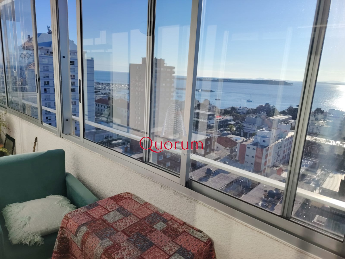 Apartamento ID.505 - Venta Apartmento Punta del Este, Península, 2 dormitorios, gran vista al mar.