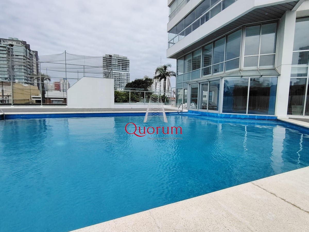 Apartamento ID.440 - Alquiler apartamento 4 dormitorios y parrillero propio en Punta del Este