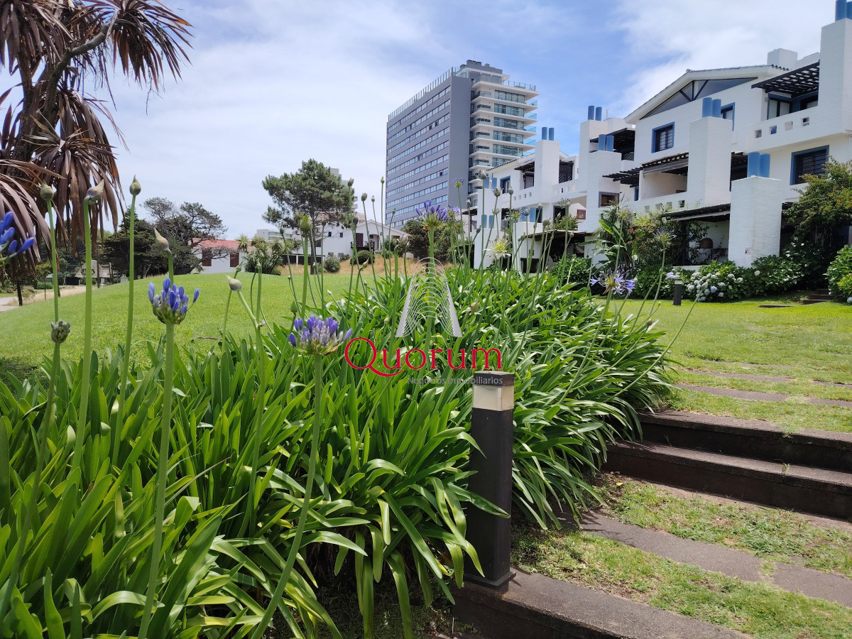 Apartamento ID.452 - Venta Apartamento 2 dormitorios 2 baños Punta del Este Playa Brava