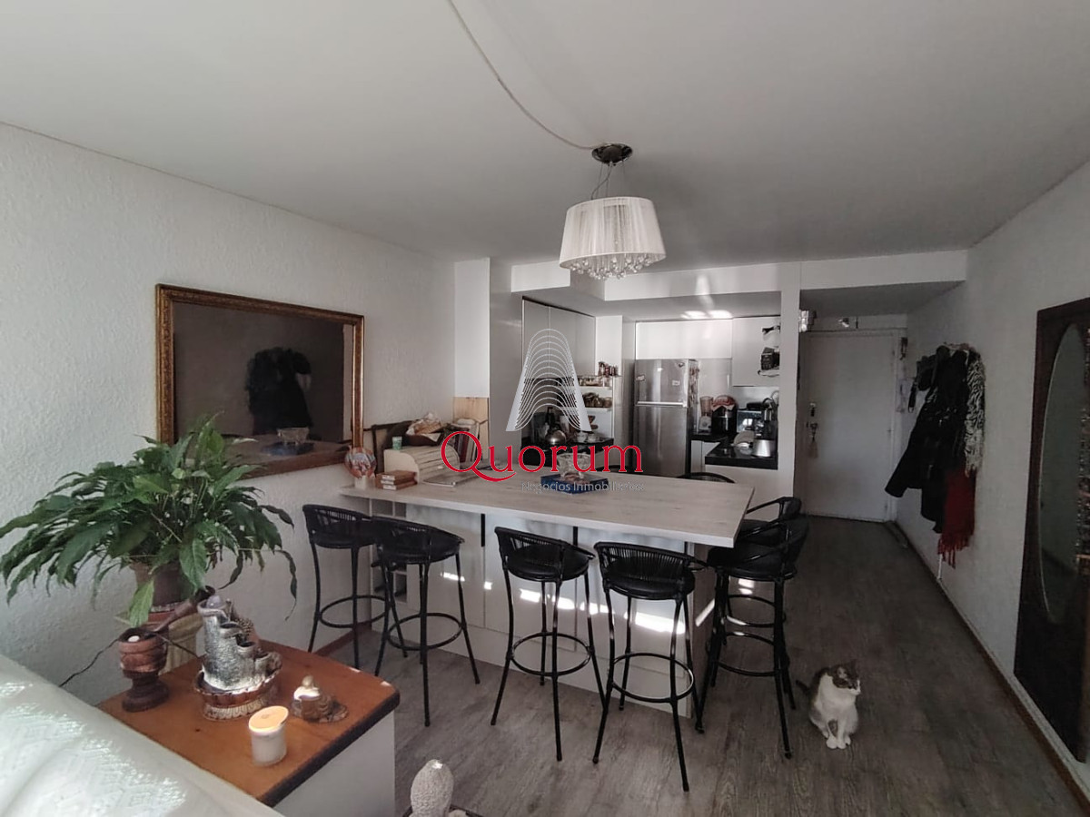 Apartamento ID.505 - Venta Apartmento Punta del Este, Península, 2 dormitorios, gran vista al mar.