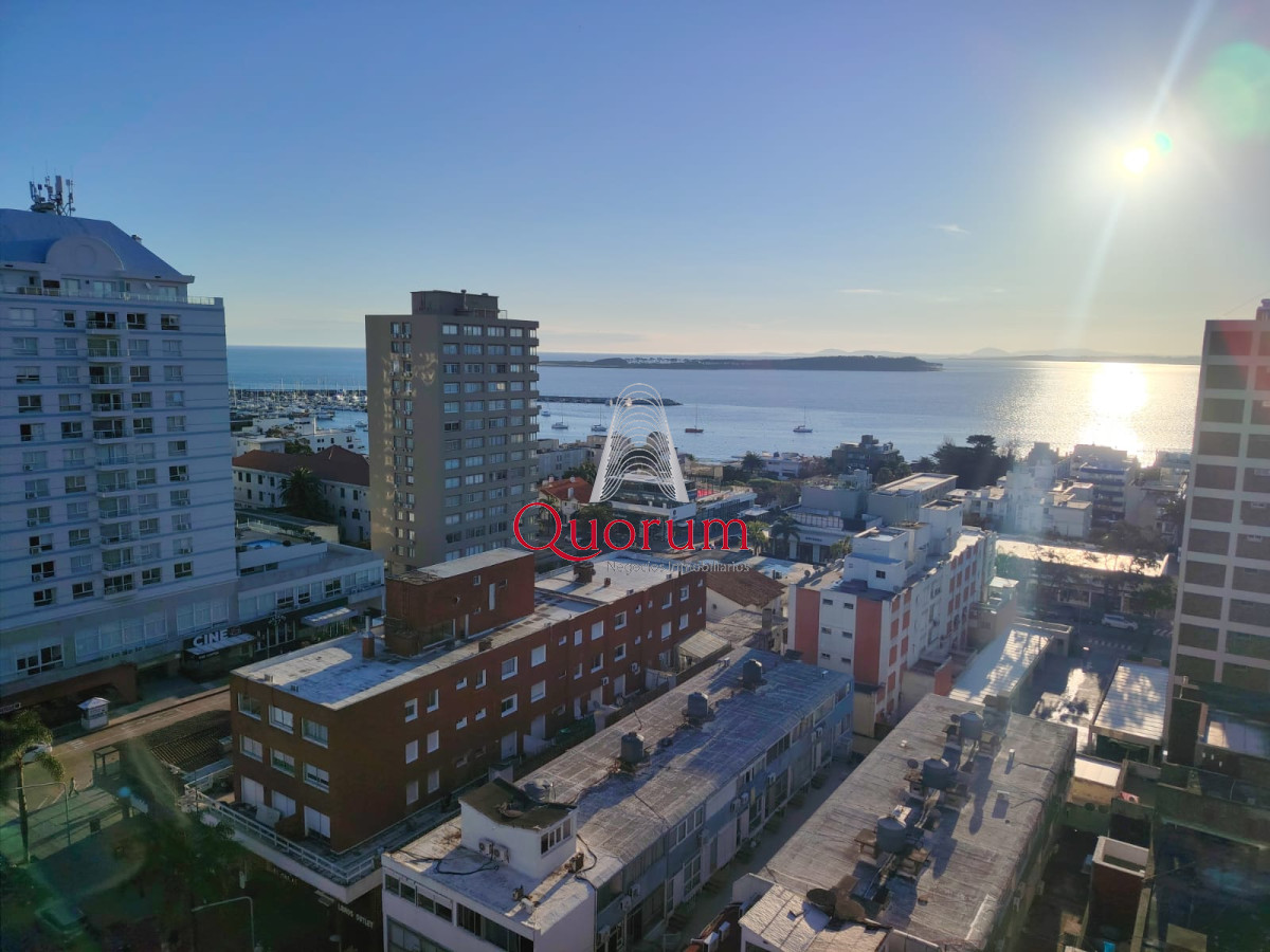Apartamento ID.505 - Venta Apartmento Punta del Este, Península, 2 dormitorios, gran vista al mar.