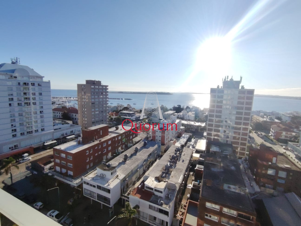 Apartamento ID.505 - Venta Apartmento Punta del Este, Península, 2 dormitorios, gran vista al mar.