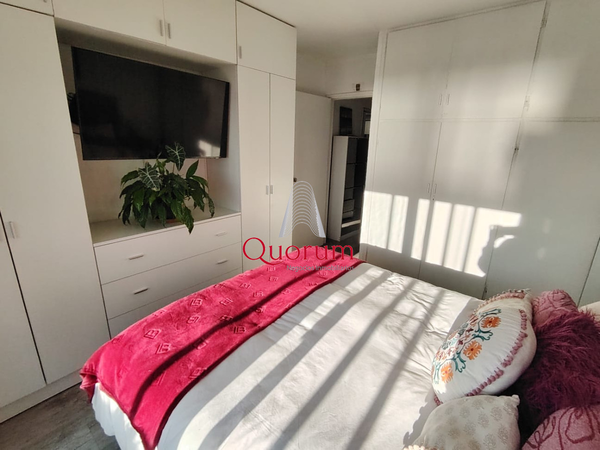 Apartamento ID.505 - Venta Apartmento Punta del Este, Península, 2 dormitorios, gran vista al mar.