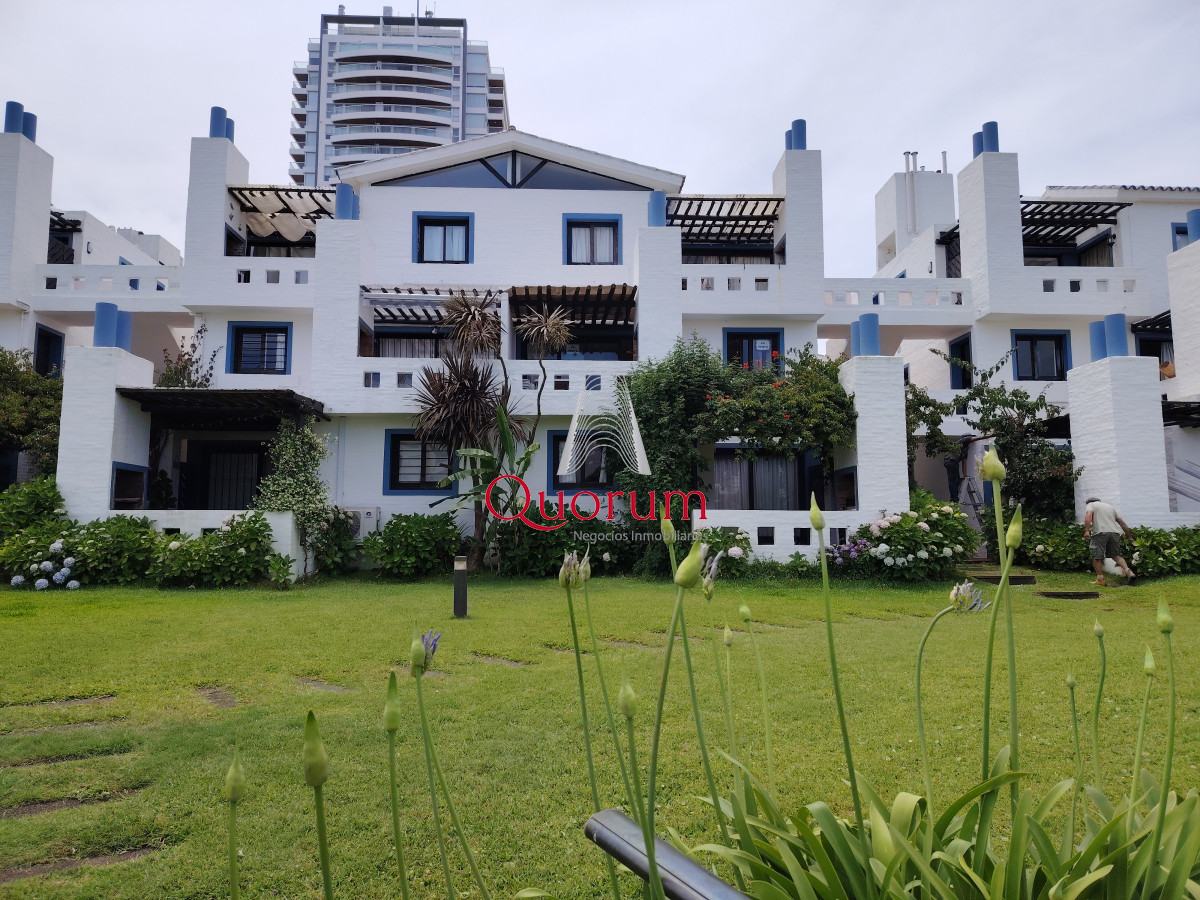 Apartamento ID.452 - Venta Apartamento 2 dormitorios 2 baños Punta del Este Playa Brava