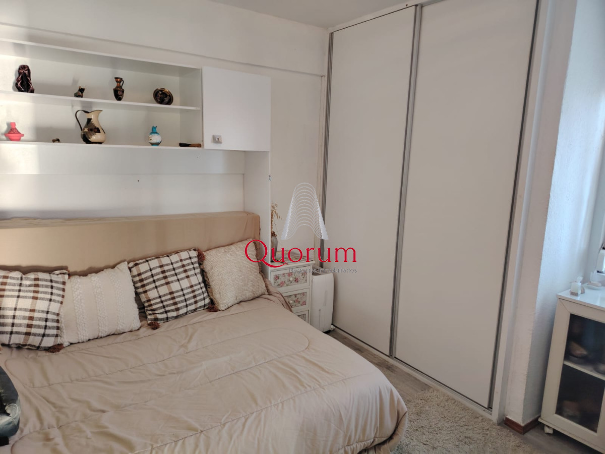 Apartamento ID.505 - Venta Apartmento Punta del Este, Península, 2 dormitorios, gran vista al mar.
