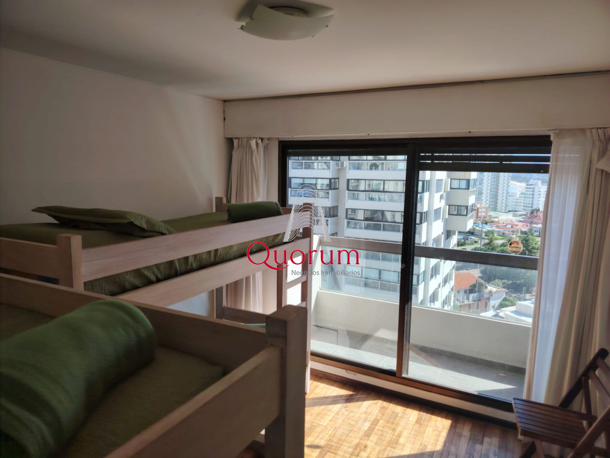 Apartamento ID.504 - Venta Apartamento 3 dormitorios Frente al Mar Playa Brava Punta del Este