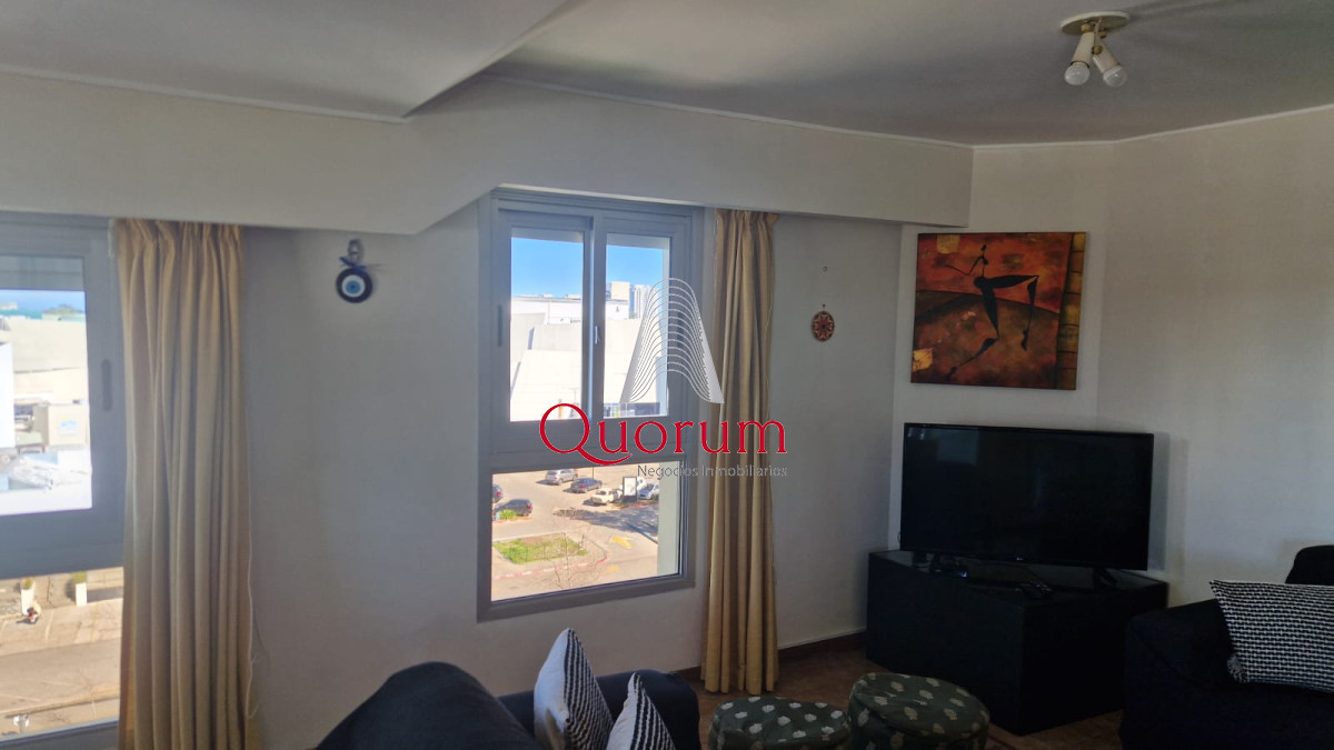 Apartamento ID.428 - Venta apartamento 3 dormitorios 2 baños Oportunidad Punta del Este