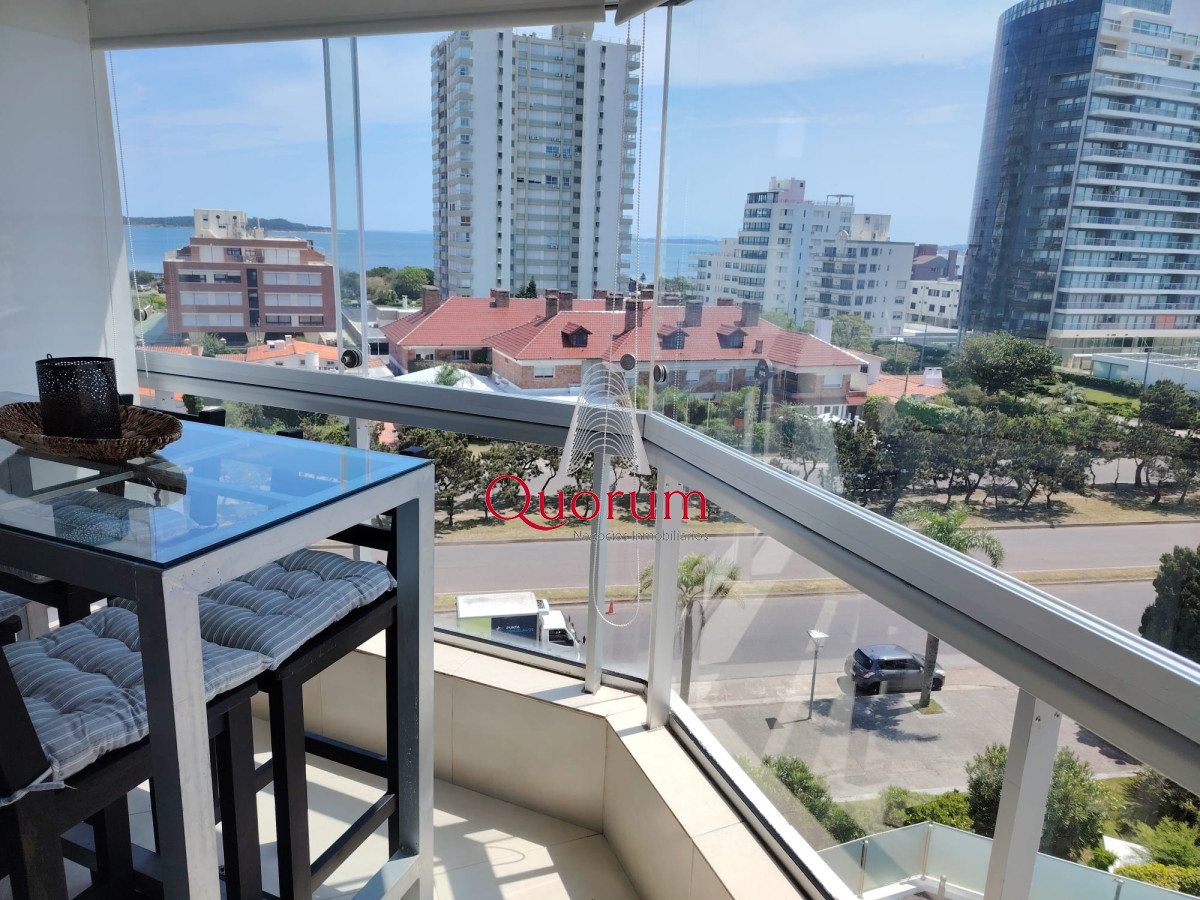 Apartamento ID.440 - Alquiler apartamento 4 dormitorios y parrillero propio en Punta del Este