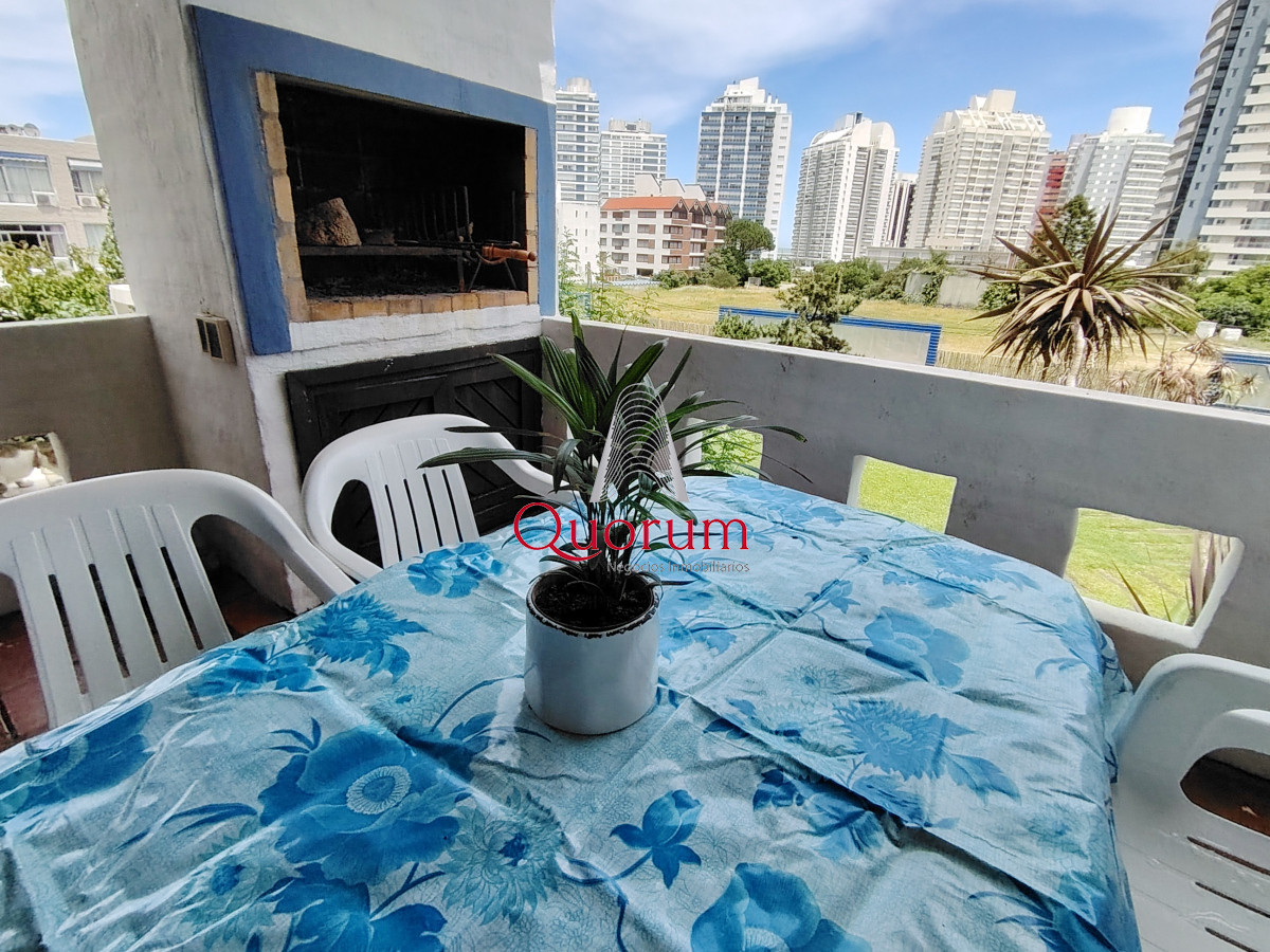 Apartamento ID.452 - Venta Apartamento 2 dormitorios 2 baños Punta del Este Playa Brava