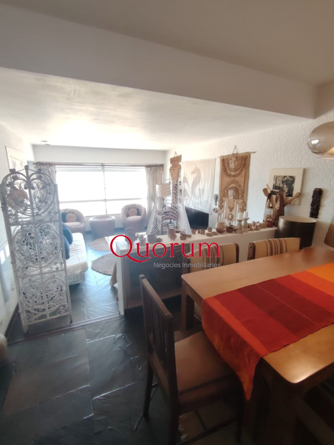 Apartamento ID.516 - Alquiler temporada apartamento 1dormitorio y medio frente al mar Playa Brava Punta del Este