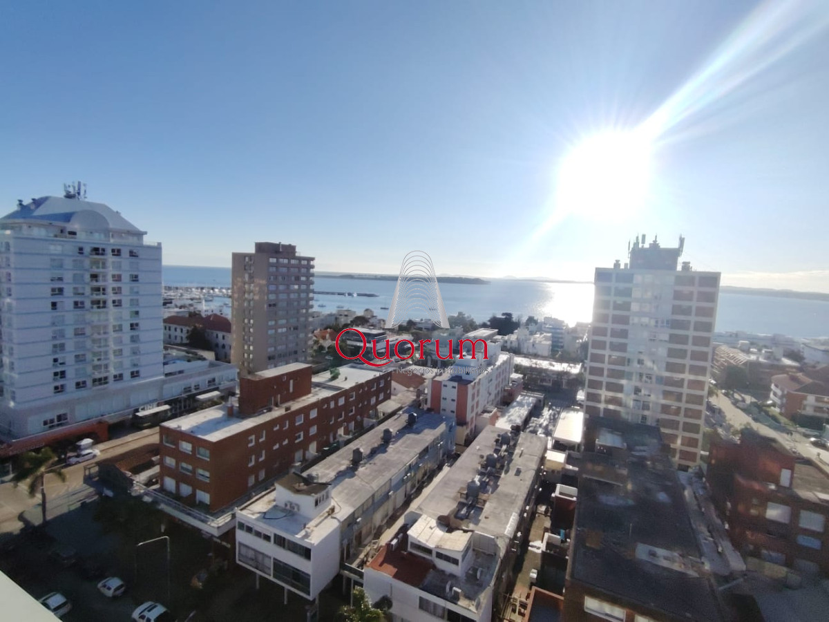 Apartamento ID.505 - Venta Apartmento Punta del Este, Península, 2 dormitorios, gran vista al mar.