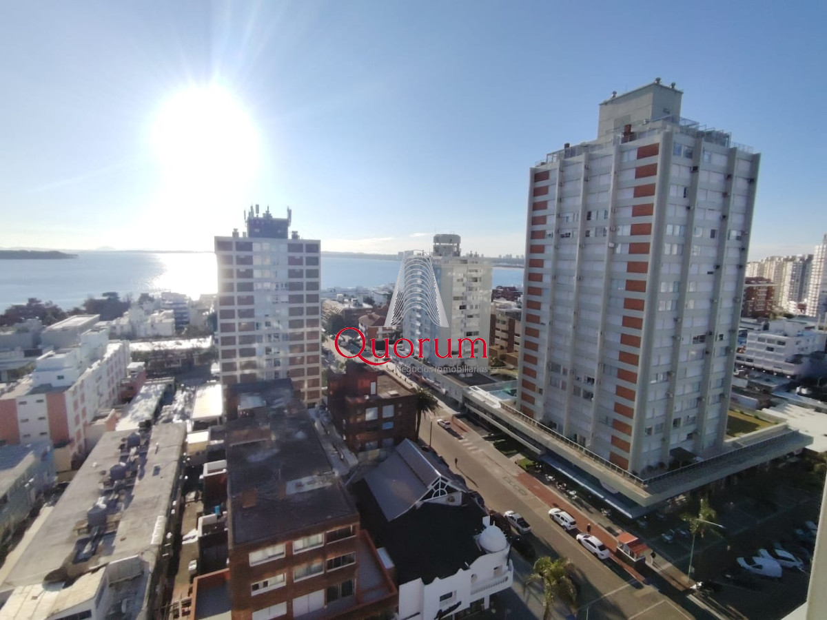 Apartamento ID.505 - Venta Apartmento Punta del Este, Península, 2 dormitorios, gran vista al mar.