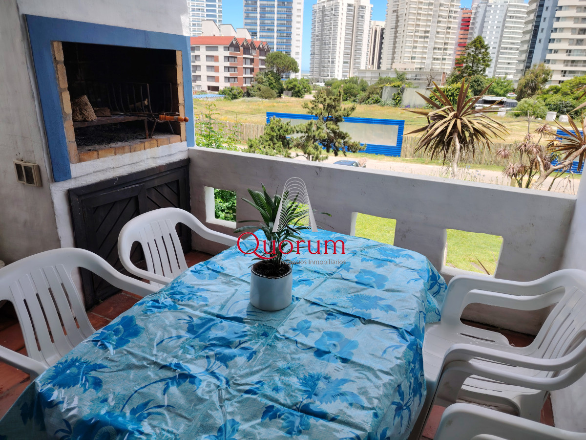 Apartamento ID.452 - Venta Apartamento 2 dormitorios 2 baños Punta del Este Playa Brava