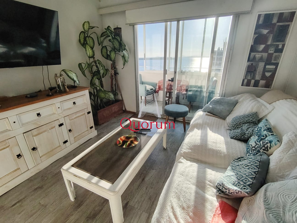 Apartamento ID.505 - Venta Apartmento Punta del Este, Península, 2 dormitorios, gran vista al mar.