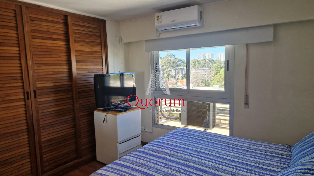 Apartamento ID.428 - Venta apartamento 3 dormitorios 2 baños Oportunidad Punta del Este